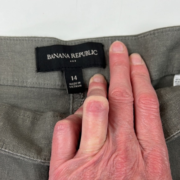 Banana Republic Factory Fringe Linen Shorts - Picture 3 of 11